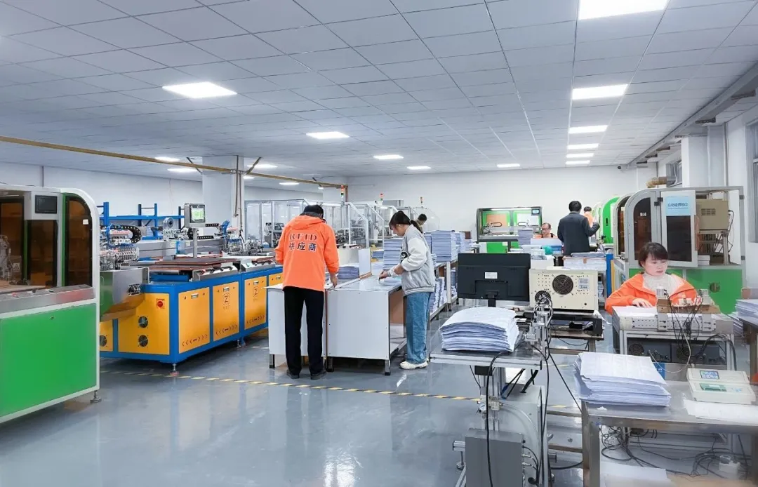 【扩产增效】人生就是博手机版集团深圳总部新增1800㎡智能Inlay中料工厂