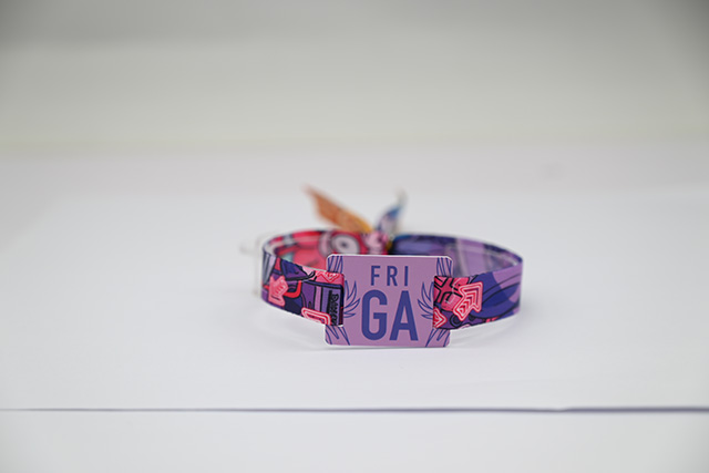 能定位的校园卡你见过吗？